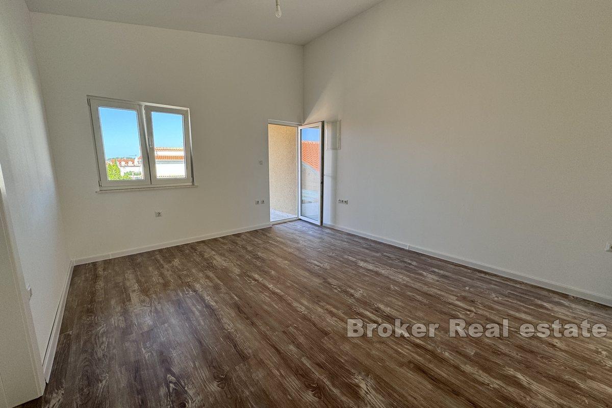 Tři apartmány v blízkosti centra Rogoznice