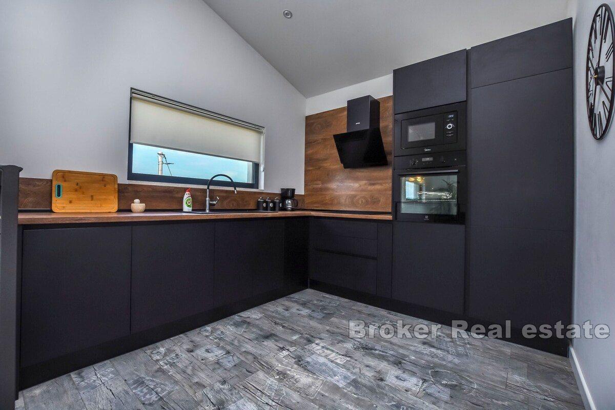 Vila s bazenom na mirnoj lokaciji