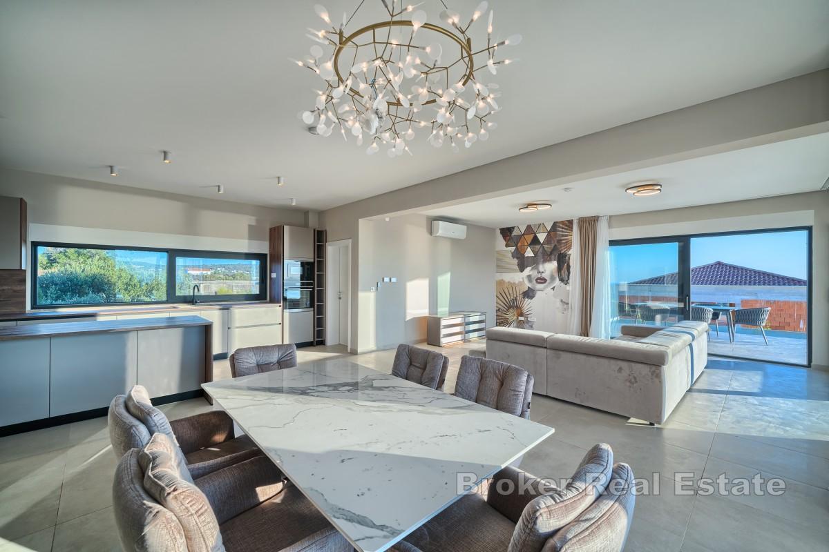 Primošten - Vila s bazénom na pokojnom mieste