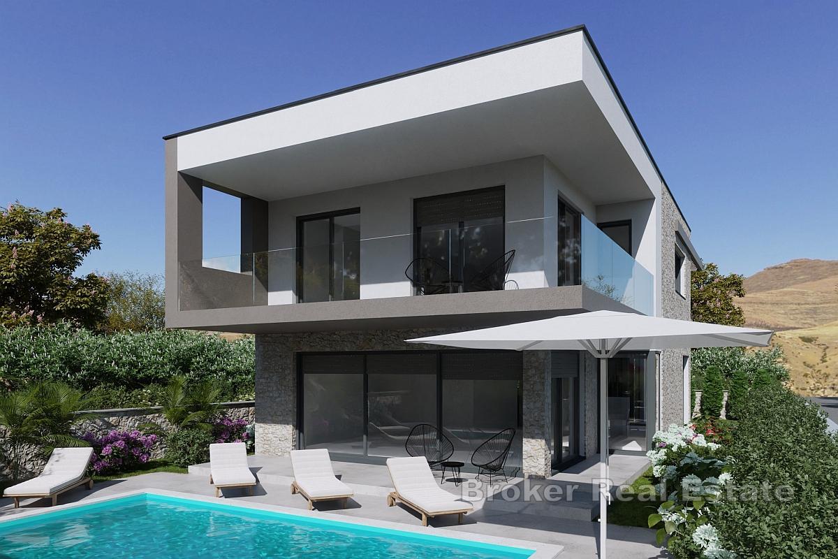 Vila s bazénem na klidném místě