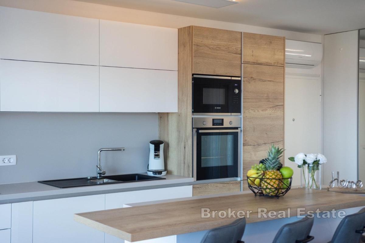Modernes Penthouse mit Dachterrasse