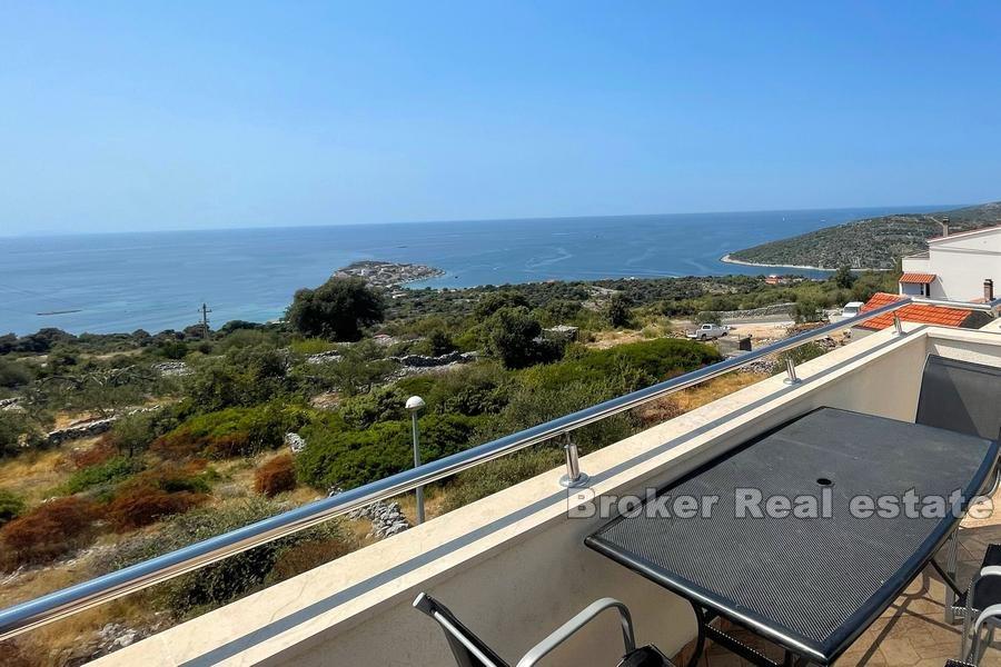 Rogoznica - Maison avec piscine et vue mer panoramique