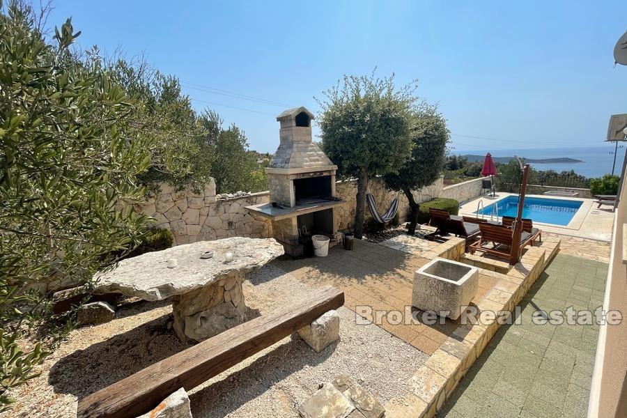 Rogoznica - Maison avec piscine et vue mer panoramique