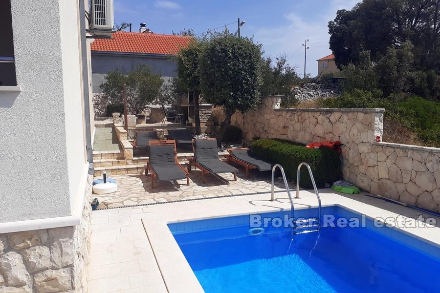 Rogoznica - Maison avec piscine et vue mer panoramique