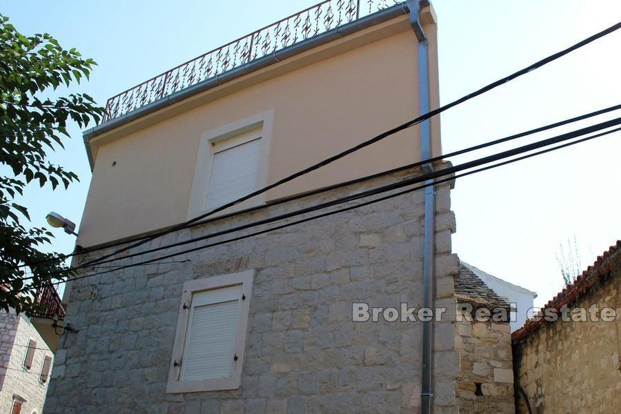 Kastela - domorodý kamenný středomořský dům