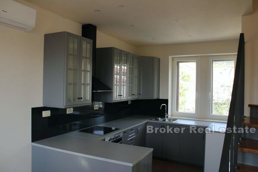 Kastela - Renoviertes Haus mit Meerblick