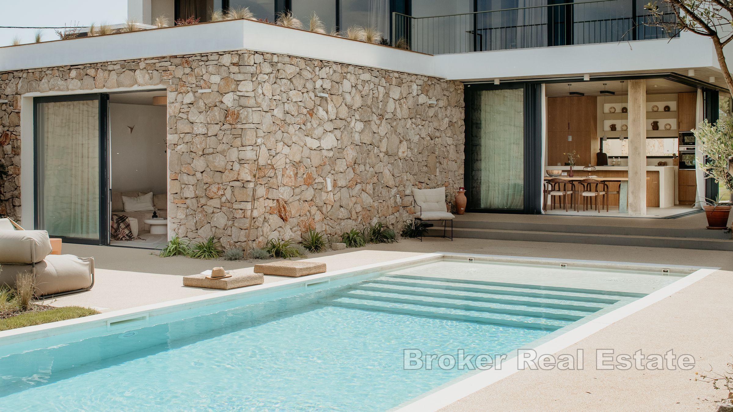 Остров Шолта - Роскошная вилла современного дизайна