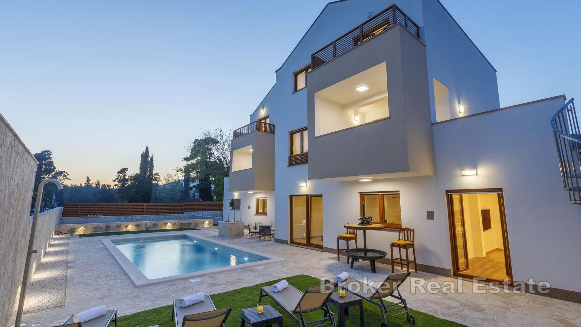 Kastela - Villa mit Meerblick
