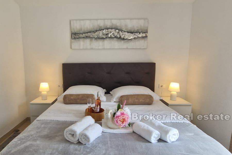 Dom apartamentowy z pięknym widokiem na morze