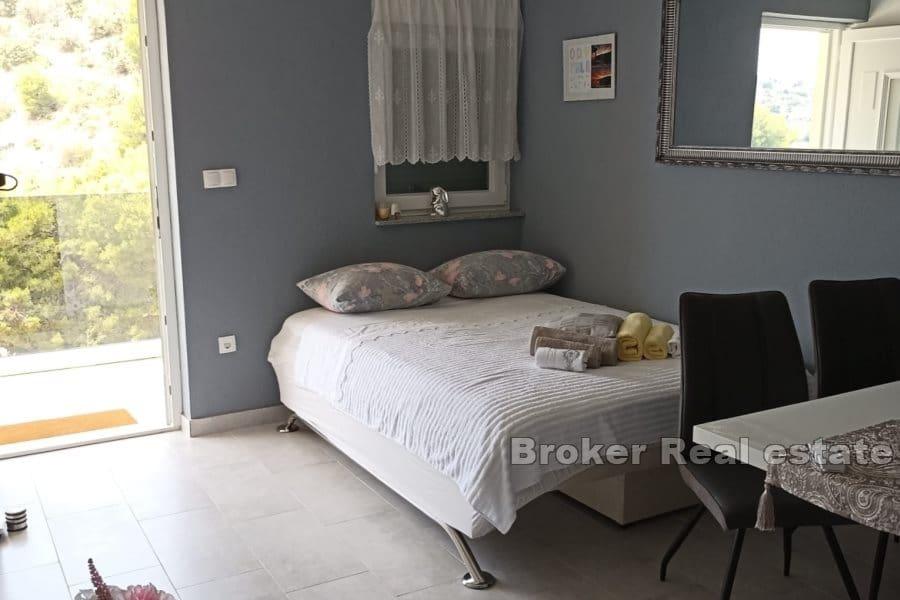 Dom apartamentowy z pięknym widokiem na morze