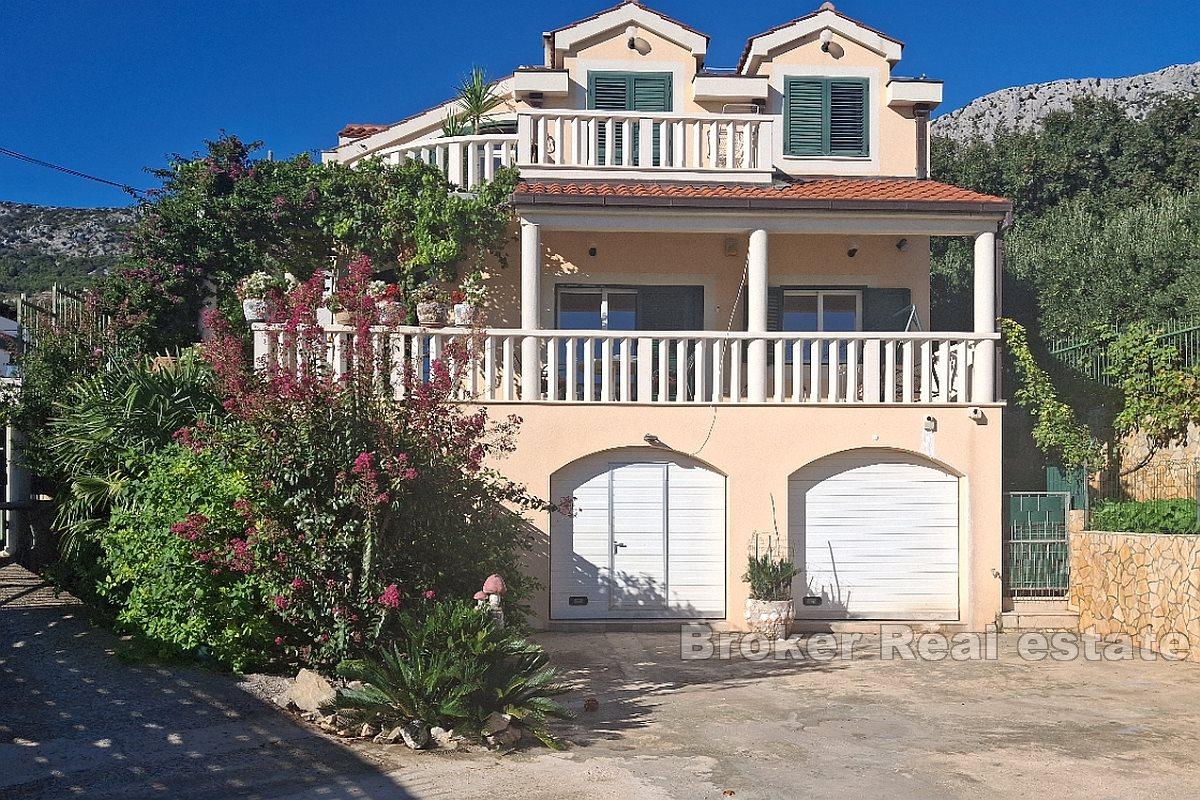 001-2031-147-Family-house-with-an-open-sea-view-for-sale