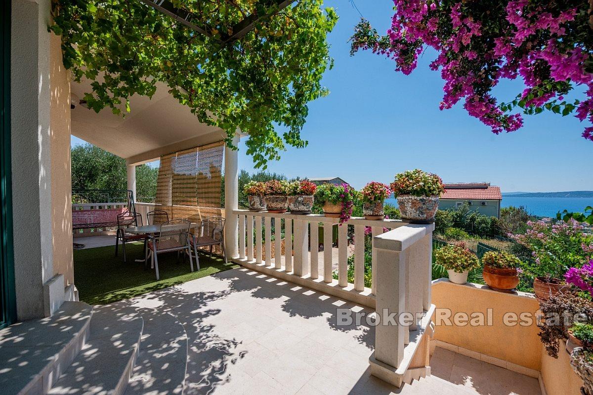 Dom rodzinny z widokiem na otwarte morze