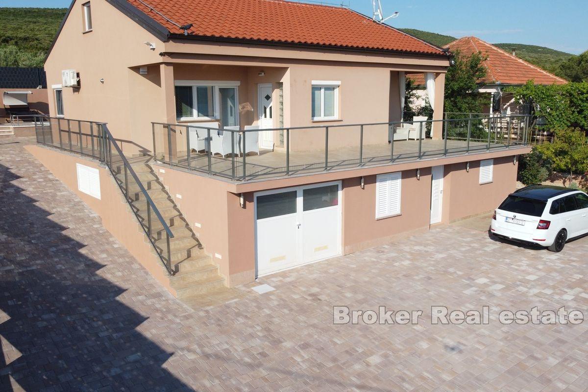 Dům s otevřeným výhledem na moře