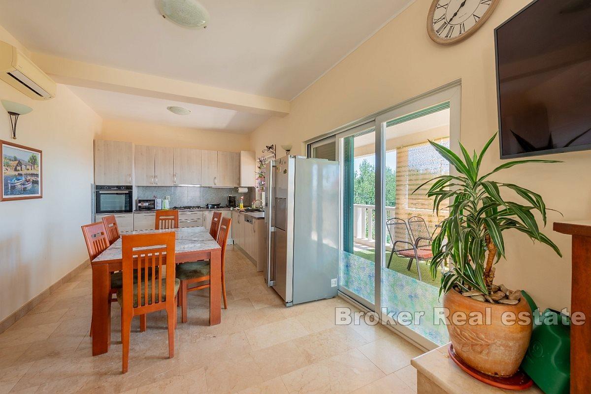 Dom rodzinny z widokiem na otwarte morze