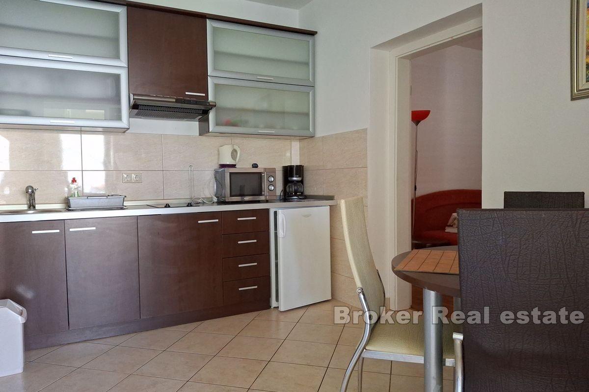 Dom apartamentowy z widokiem na morze