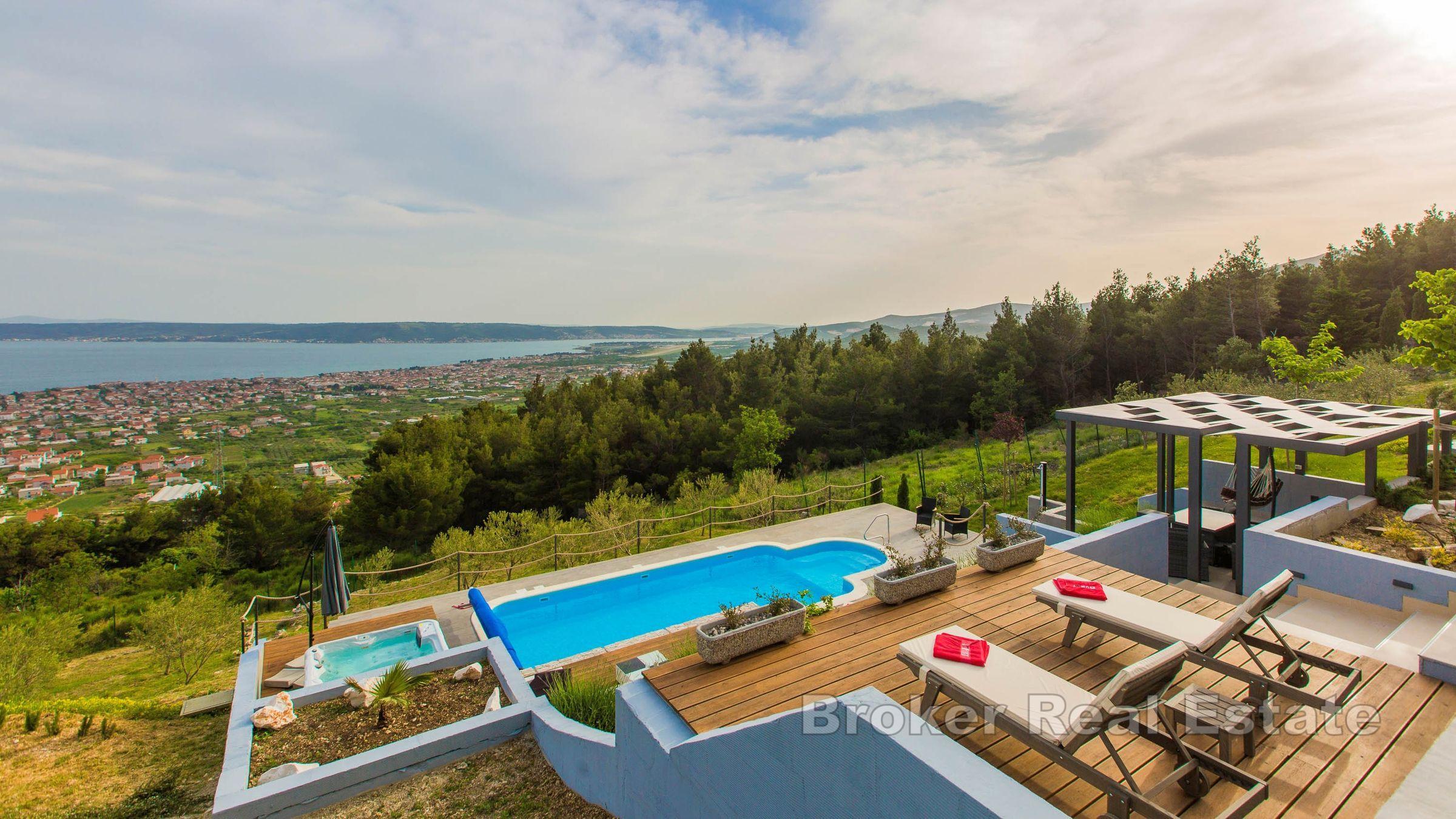 Villa mit Panoramablick auf das Meer