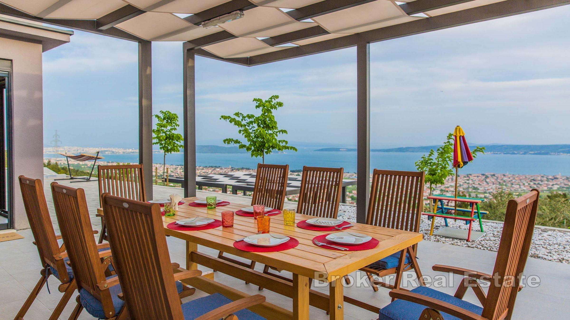 Villa mit Panoramablick auf das Meer