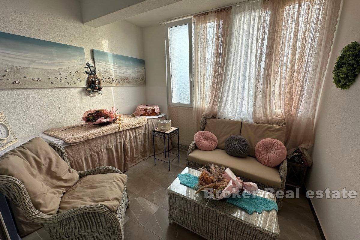 Appartamento arredato in stile moderno