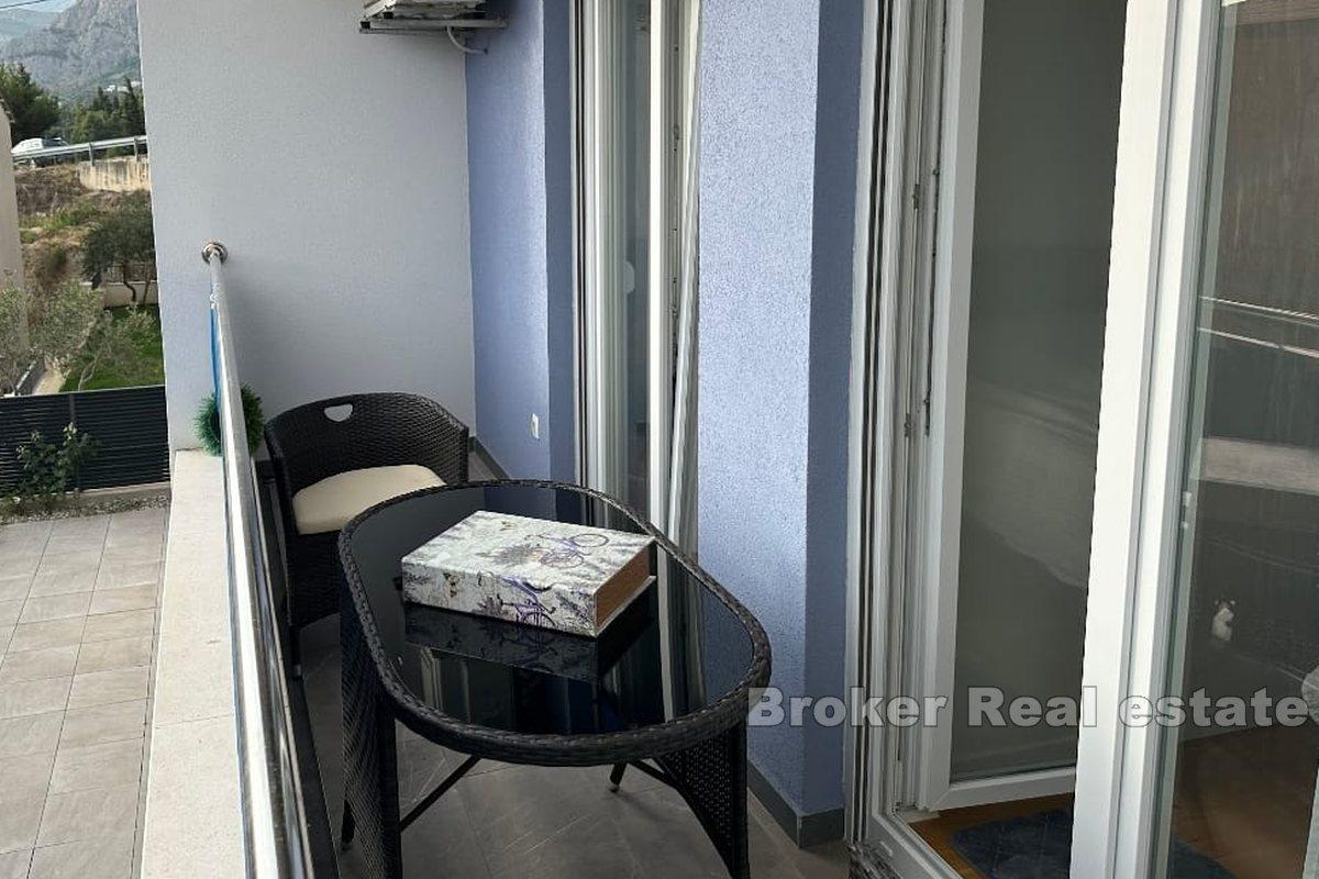 Appartamento arredato in stile moderno