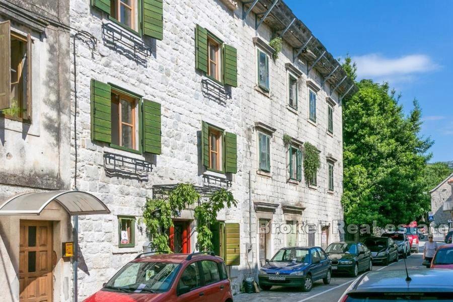 Tradisjonelt steinhus