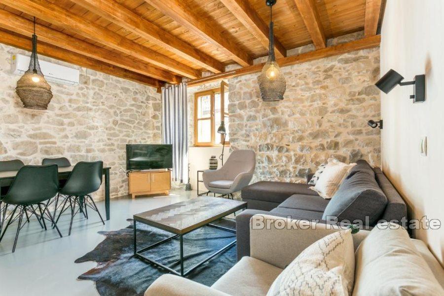 Tradisjonelt steinhus