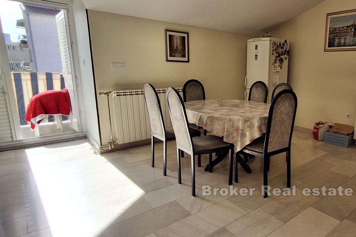 Three-room apartment in a great location