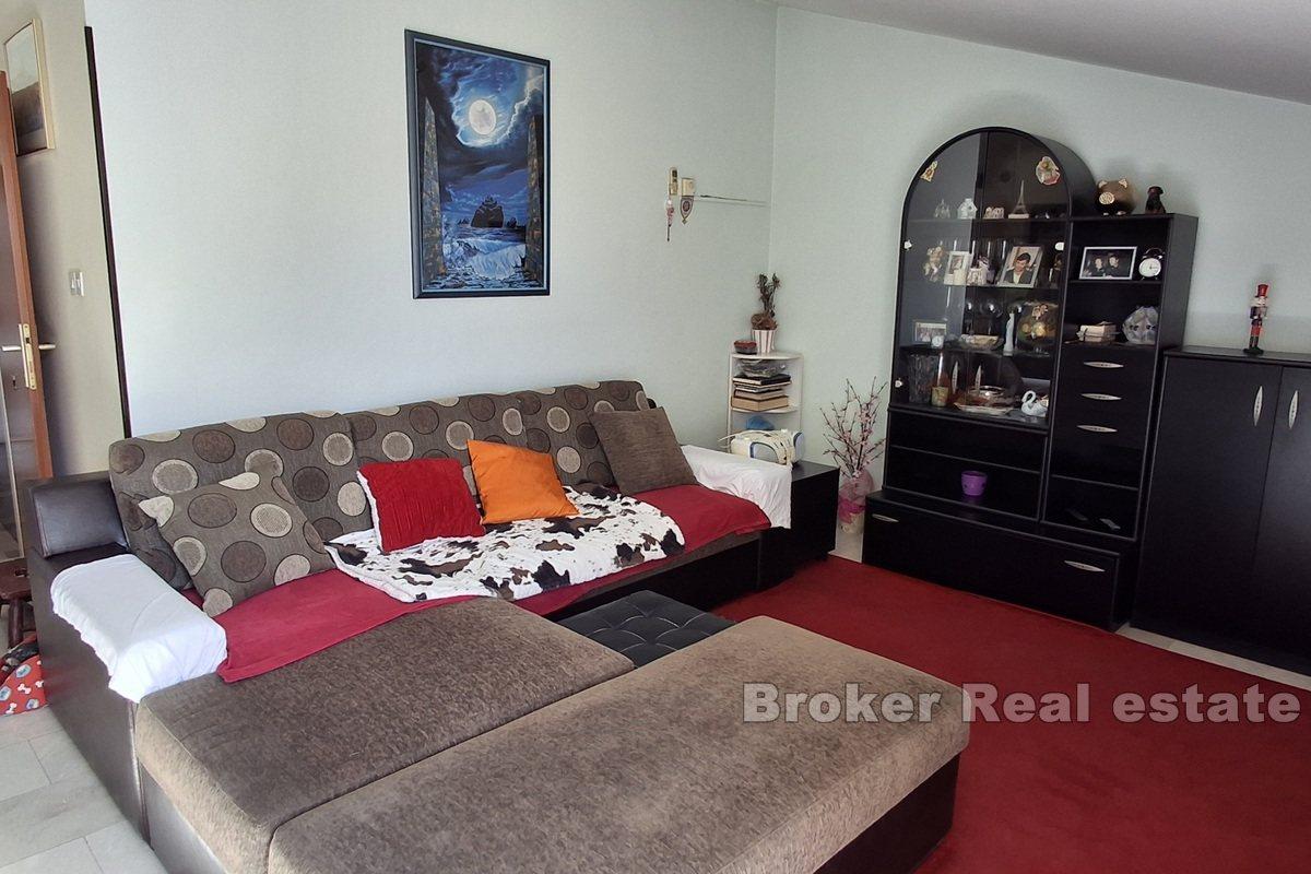 Three-room apartment in a great location