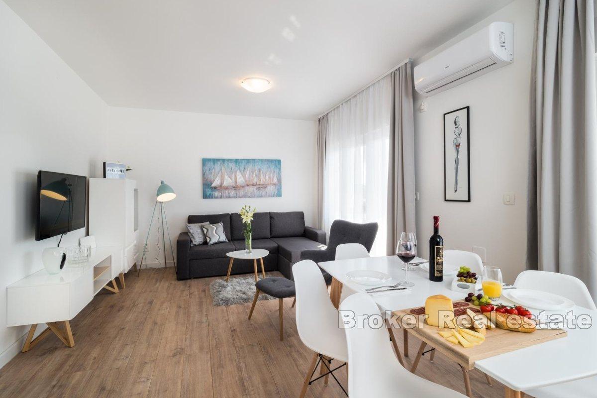 Nowoczesny apartament w pierwszym rzędzie od morza