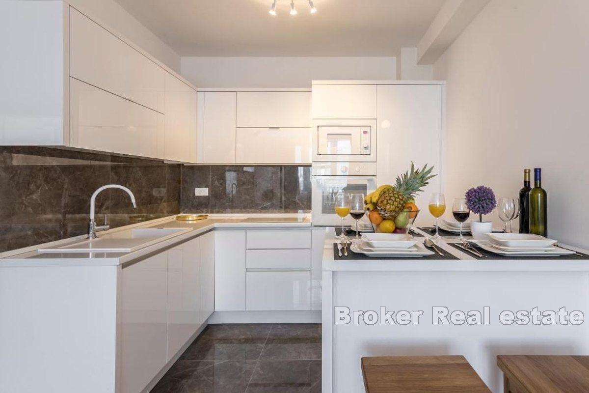 Современно оформленная квартира в отличном месте