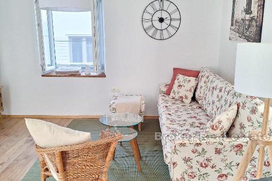 Appartement dans une maison traditionnelle en pierre