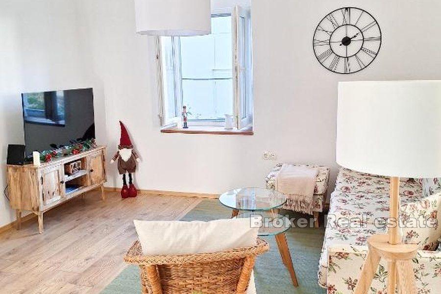 Appartement dans une maison traditionnelle en pierre