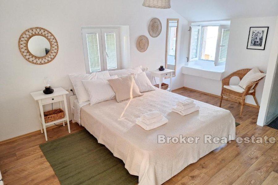 Appartement dans une maison traditionnelle en pierre