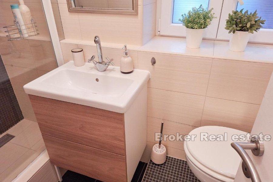 Appartement dans une maison traditionnelle en pierre