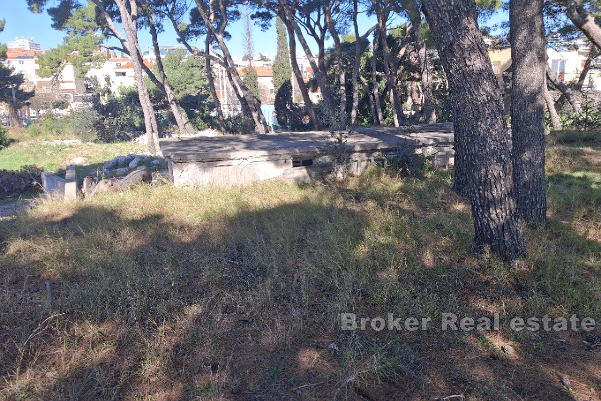 Участок под застройку в первом ряду от моря