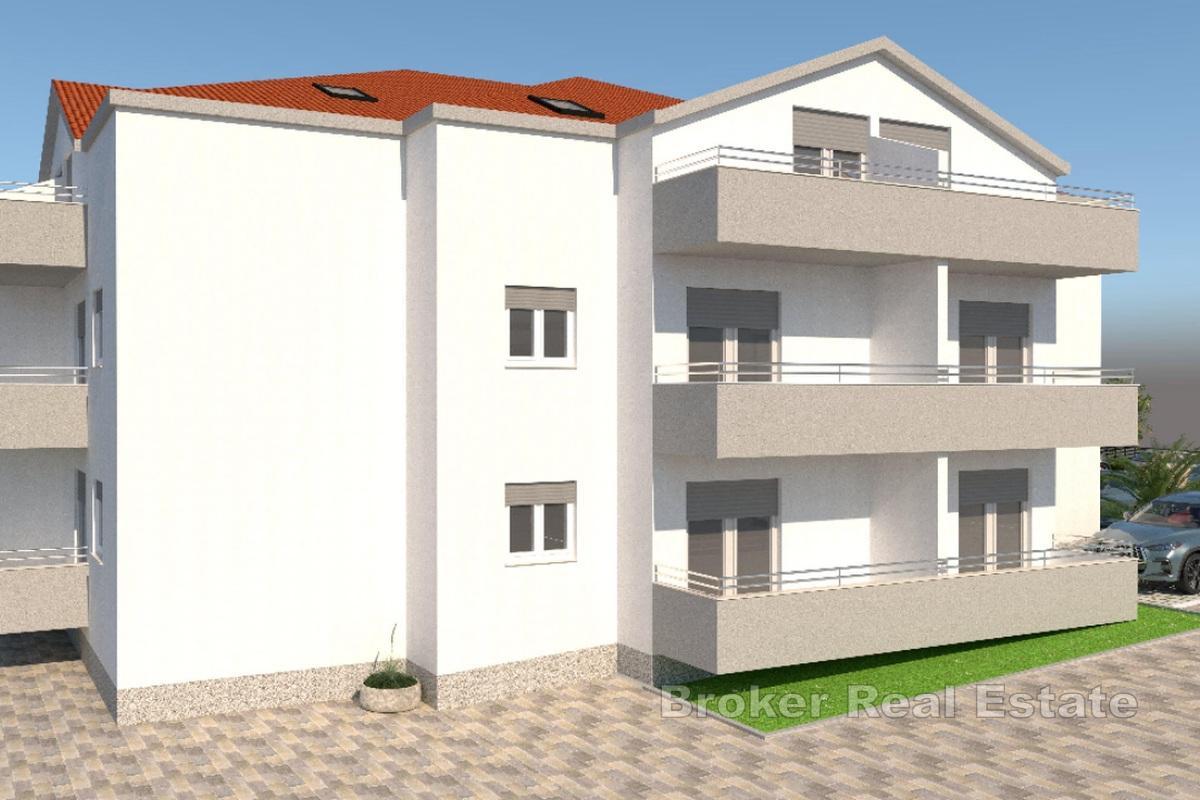 Atraktivan apartman u novogradnji s pogledom na more