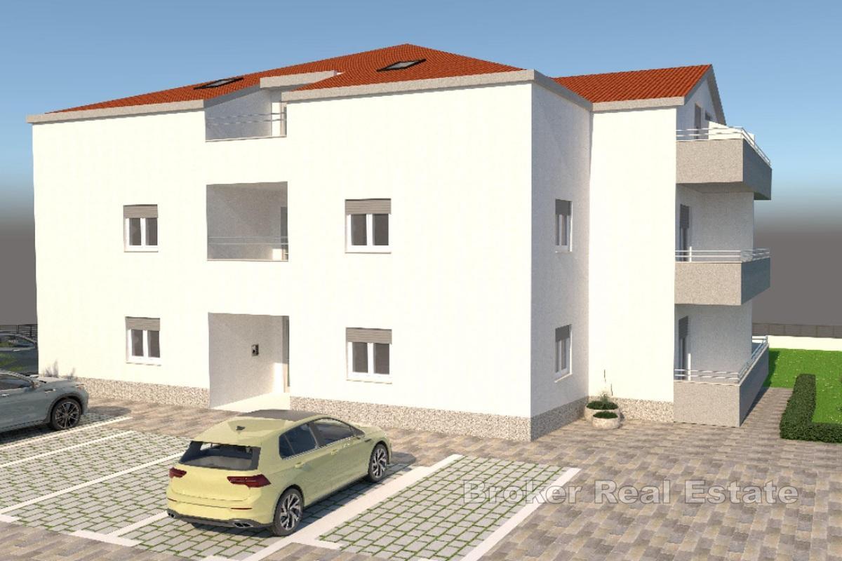 Atraktivan apartman u novogradnji s pogledom na more
