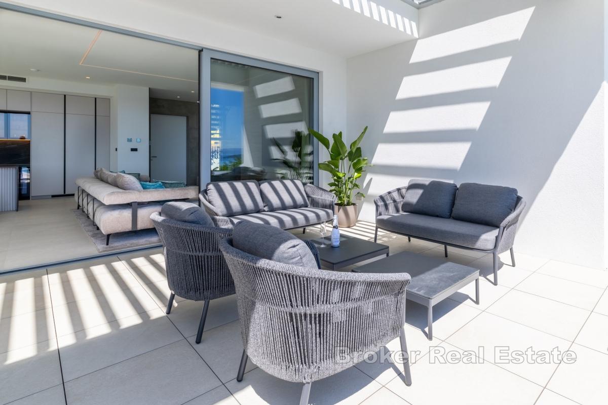 Kaštela - Moderná vila s nekonečným bazénom a panoramatickým výhľadom