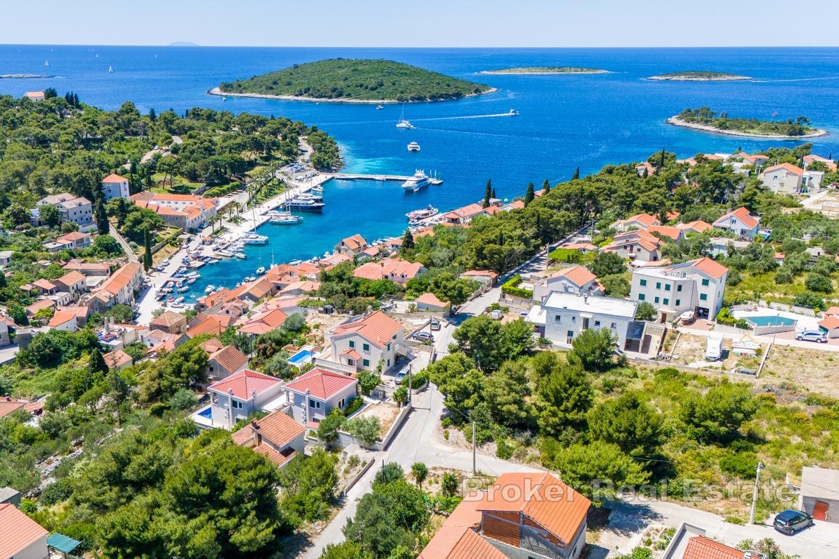 Građevinsko zemljište s panoramskim pogledom na more