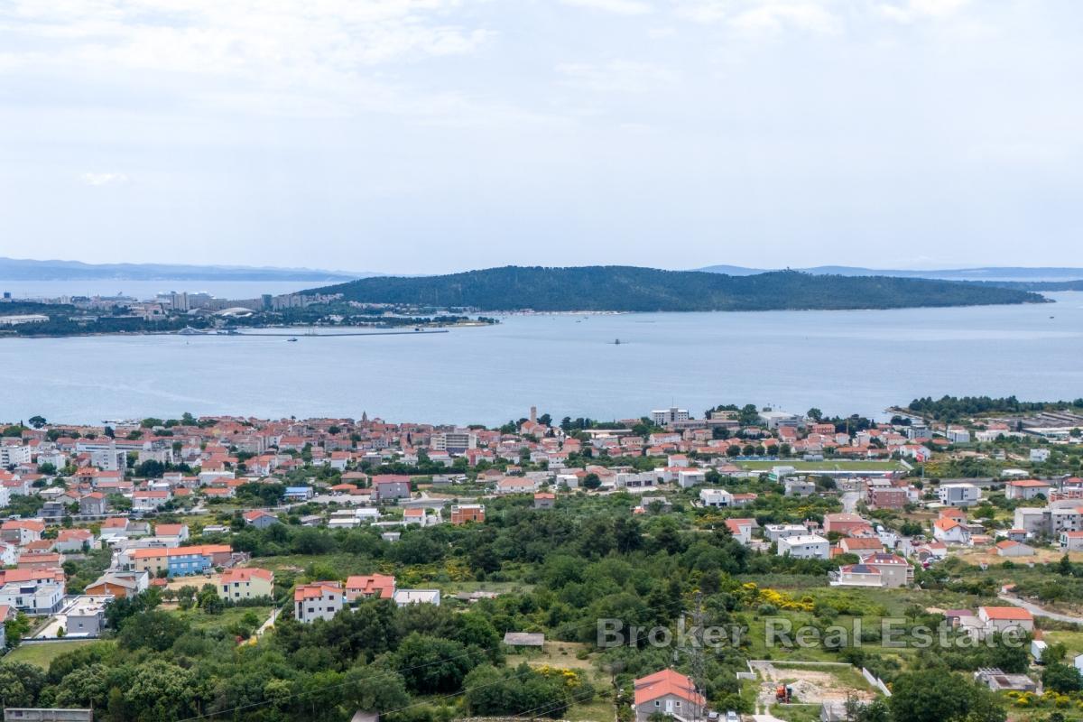 Grazioso terreno edificabile con vista mare aperto