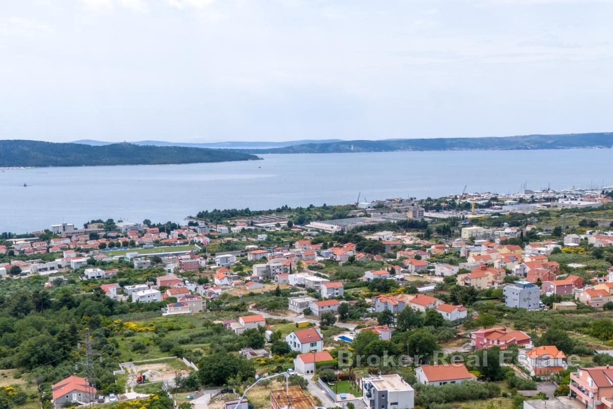Grazioso terreno edificabile con vista mare aperto