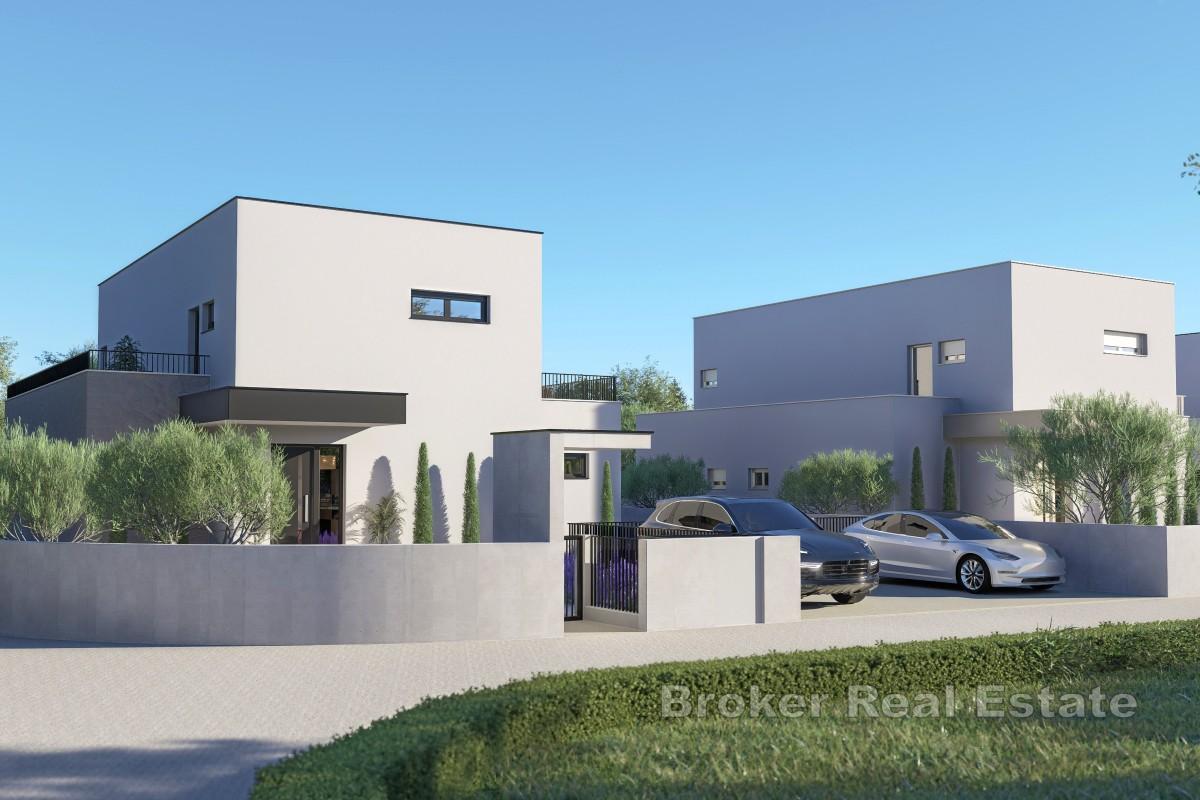 Villa mediterranea contemporanea con vista mare