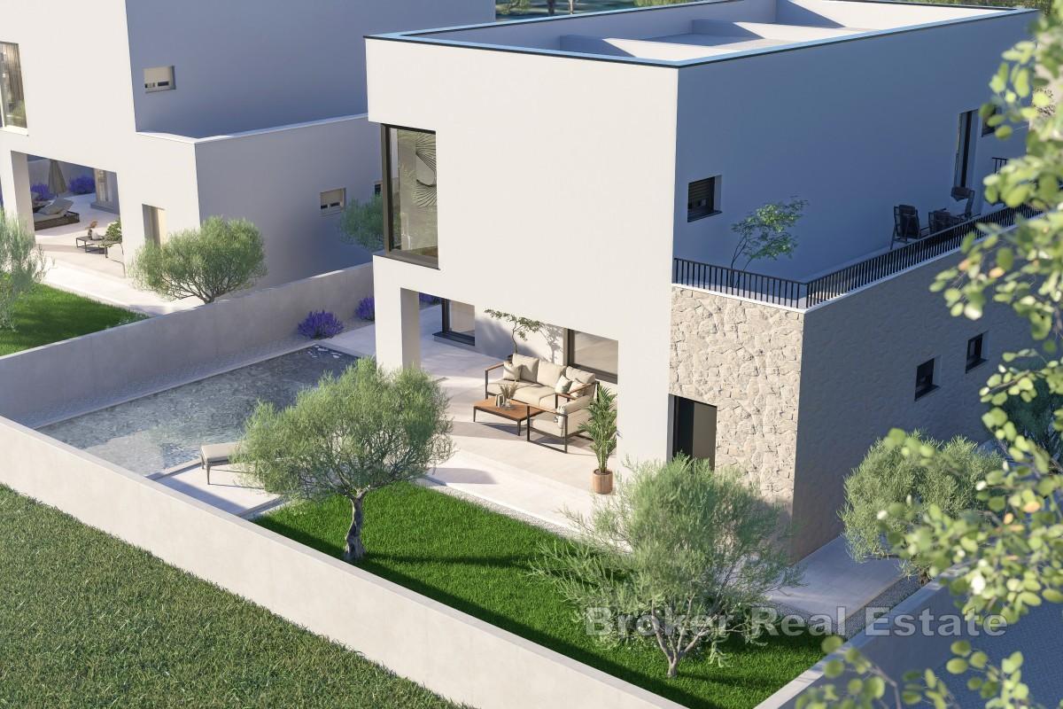 Villa mediterranea contemporanea con vista mare