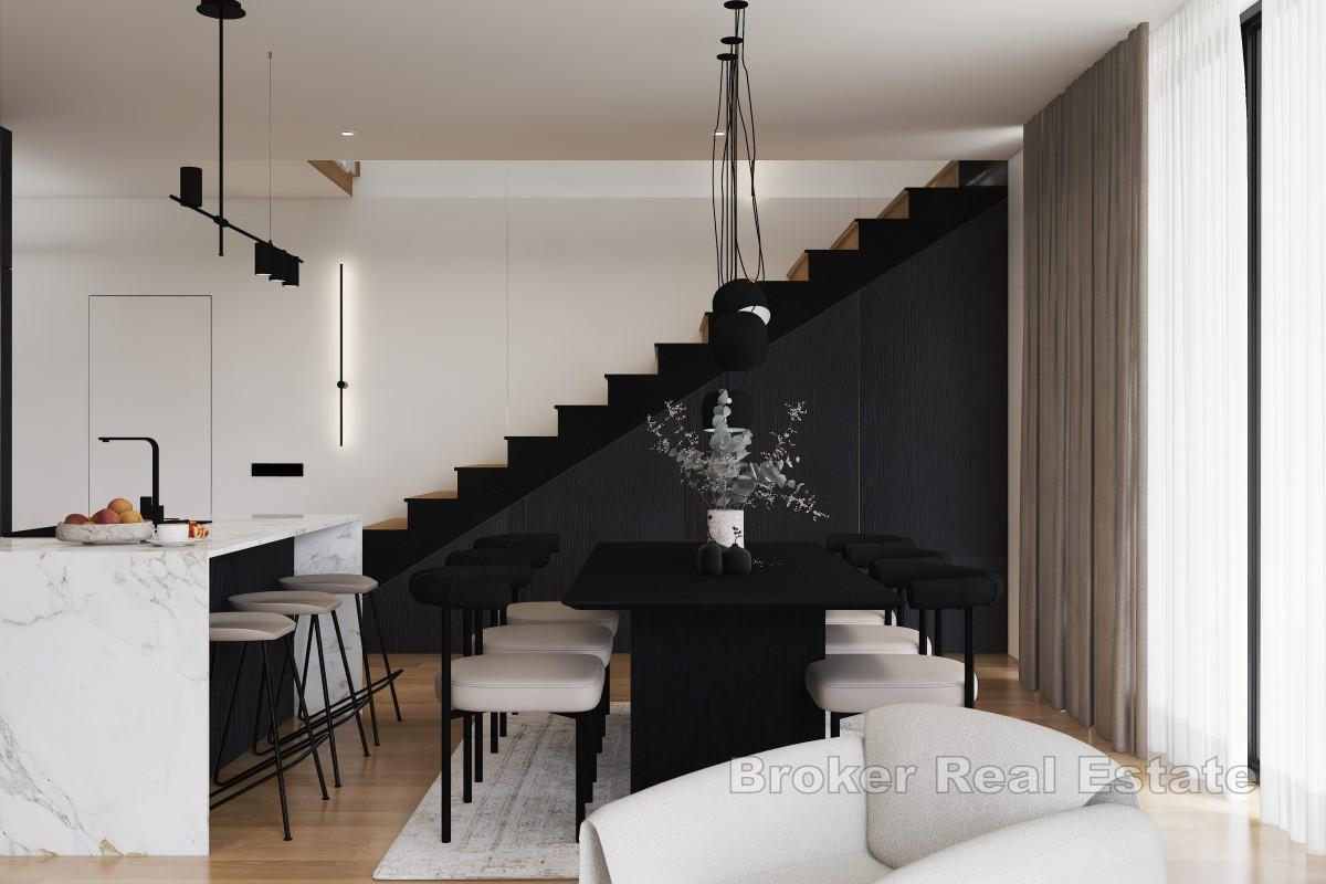 Villa mediterranea contemporanea con vista mare