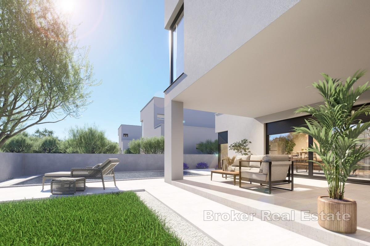 Moderní středomořská vila s výhledem na moře