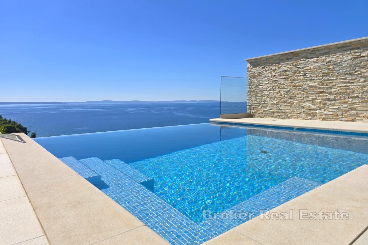 Vila na skvelom mieste s panoramatickým výhľadom na more