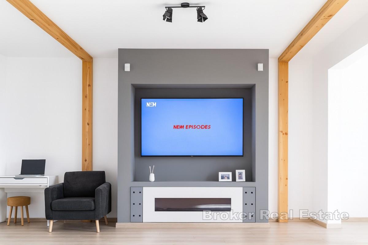 Dom w zabudowie bliźniaczej blisko morza