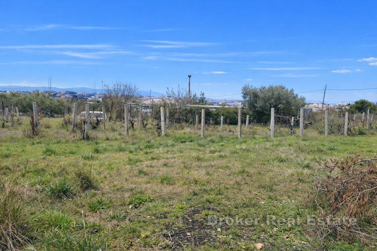 Građevinsko zemljište s otvorenim pogledom na more