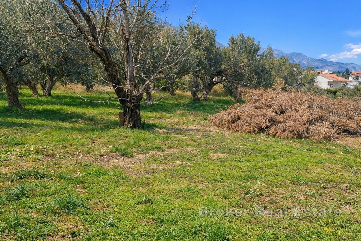 Stavební pozemek s otevřeným výhledem na moře