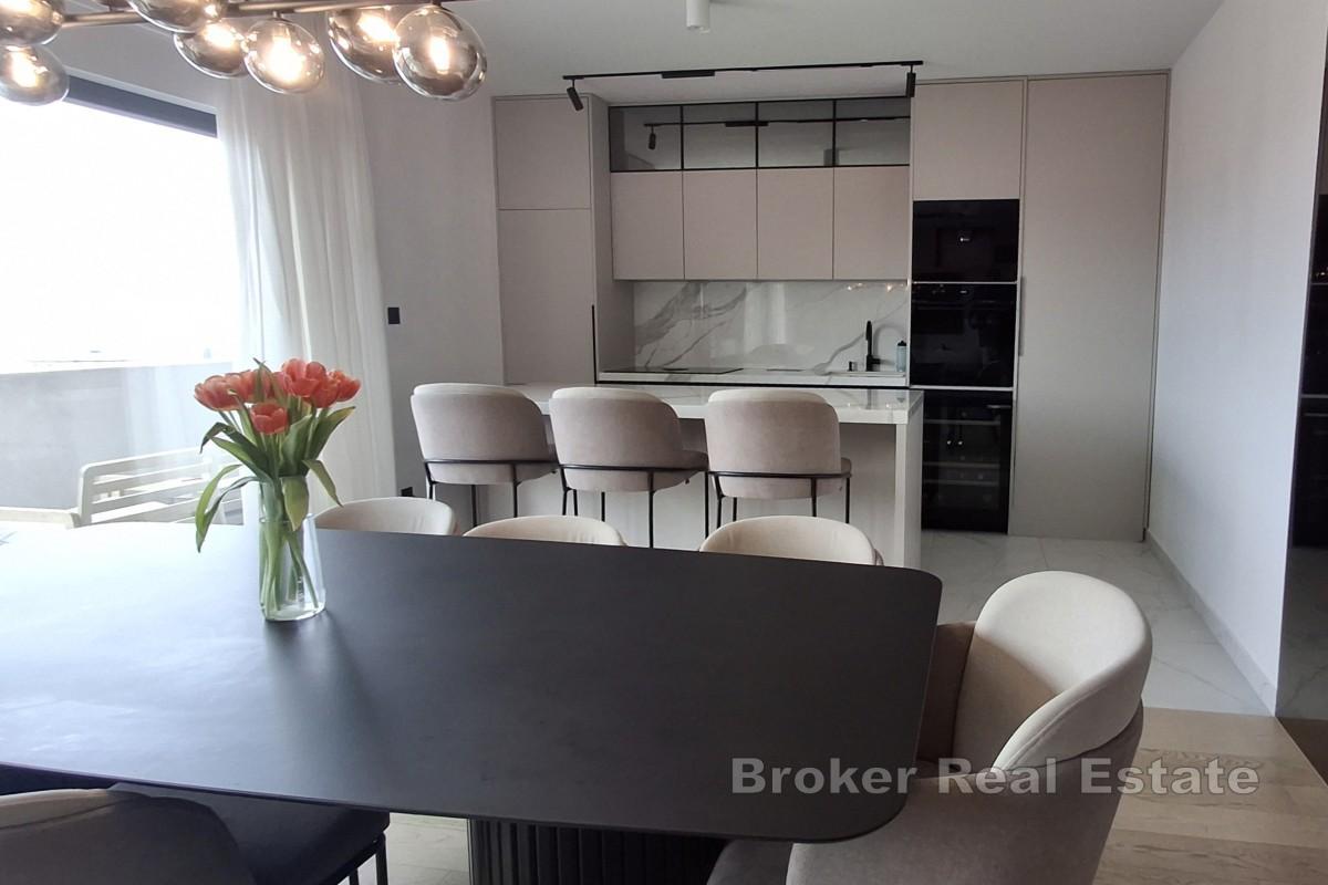Penthouse med panoramautsikt over havet