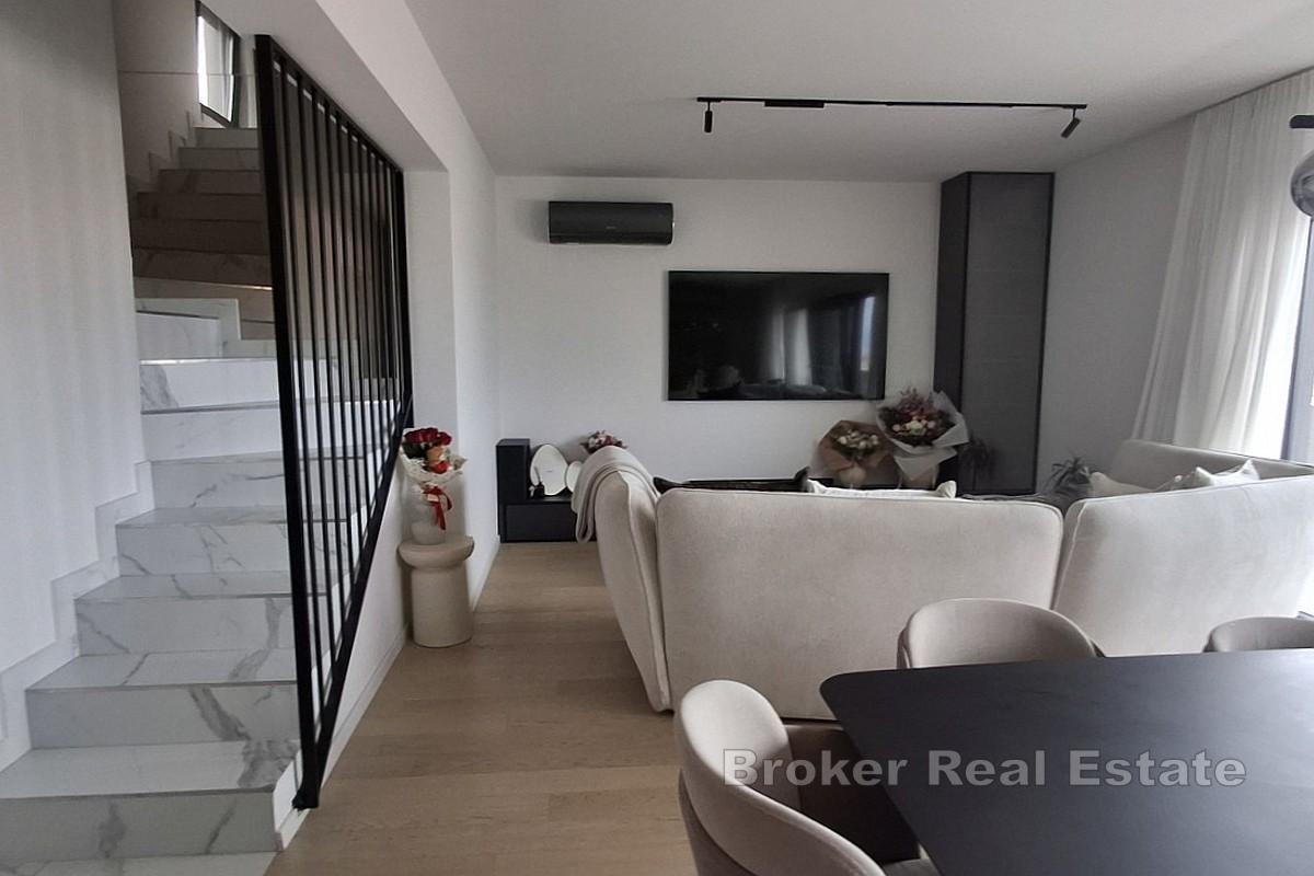 Пентхаус с панорамным видом на море